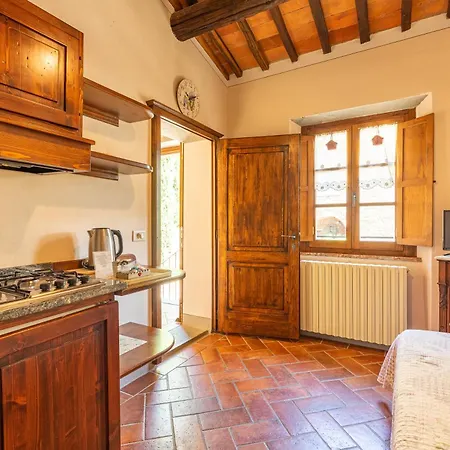 Borgo Dolci Colline Cipresso Gospodarstwo agroturystyczne Castiglion Fiorentino