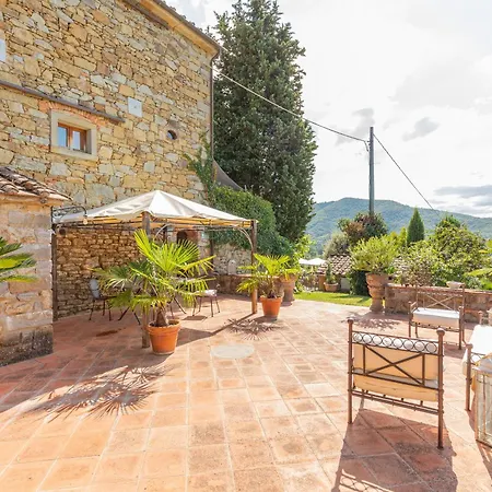 Gospodarstwo agroturystyczne Borgo Dolci Colline Cipresso Castiglion Fiorentino